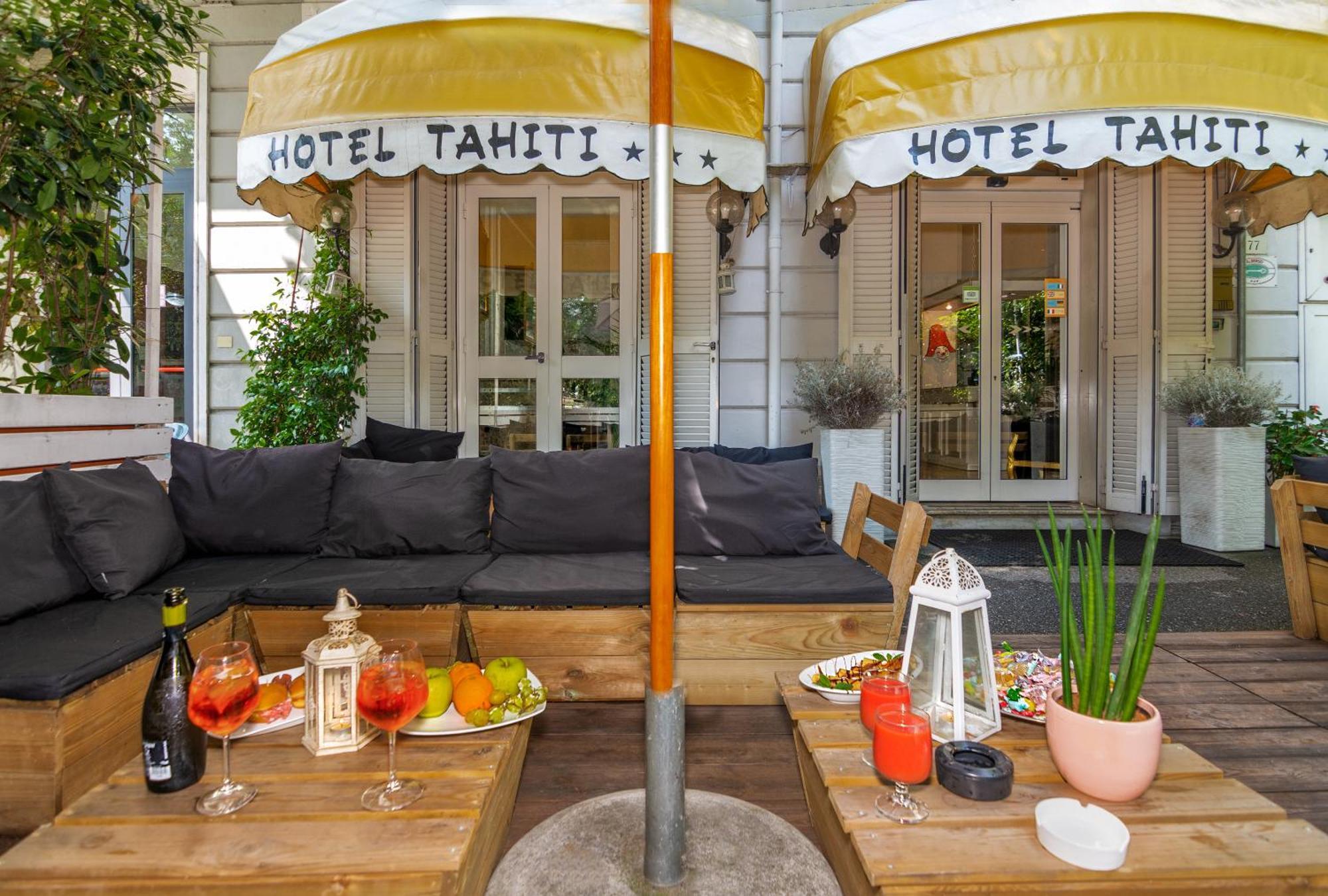 Hotel Tahiti Viareggio Exterior photo